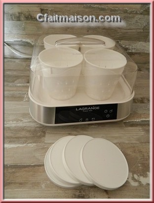 Les 4 pots et faisselles de la yaourtière - fromagère Ligne.